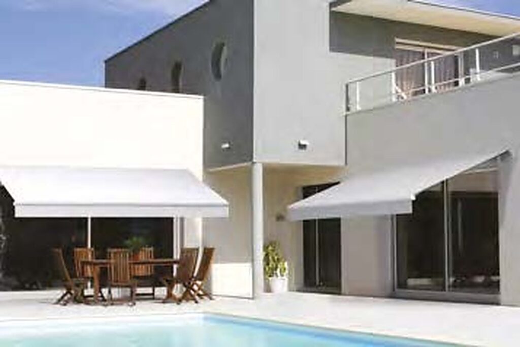 tende-da-sole-villa-piscina